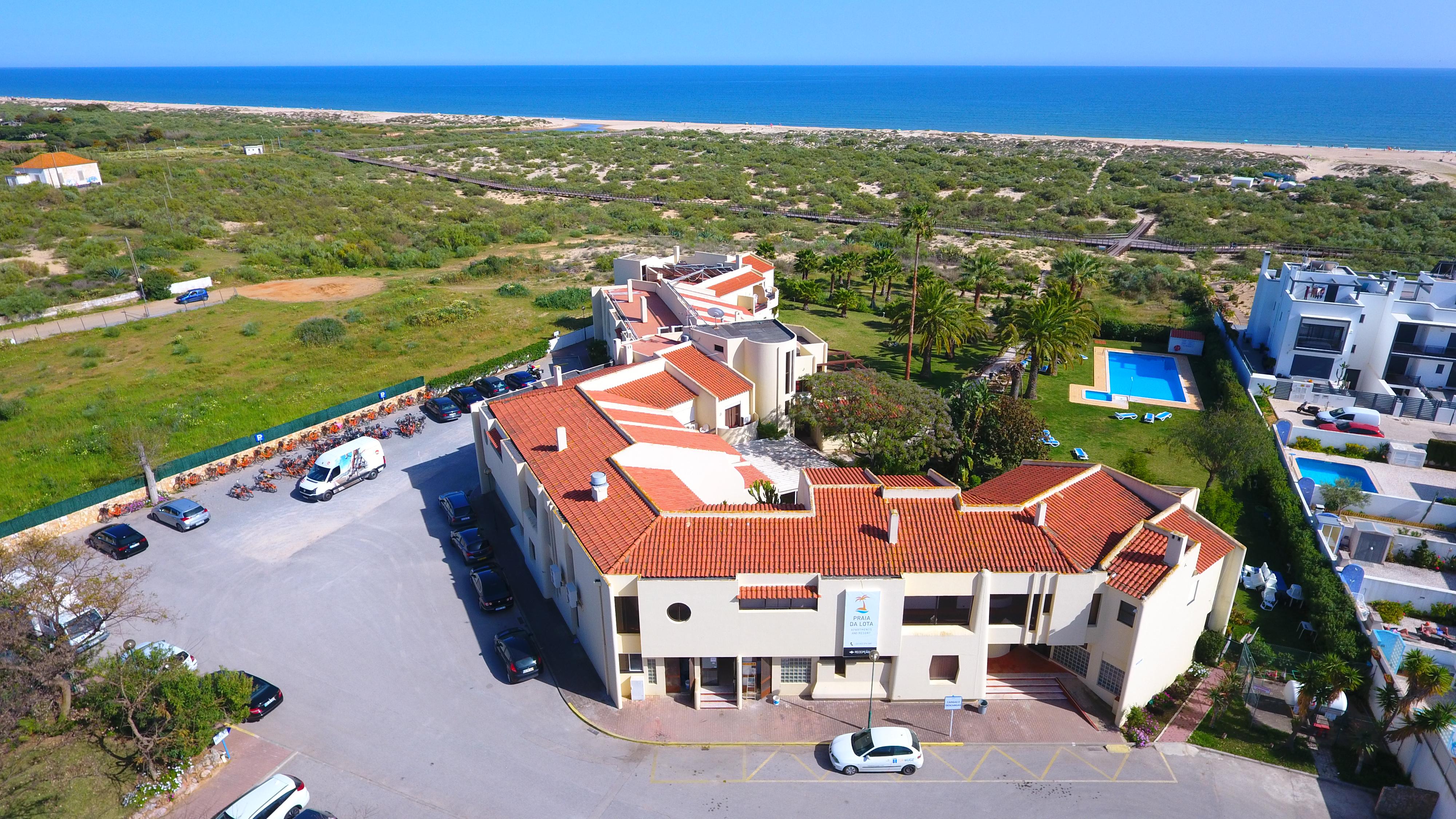 Praia Da Lota Resort - Beachfront Hotel Манта-Рота Екстер'єр фото
